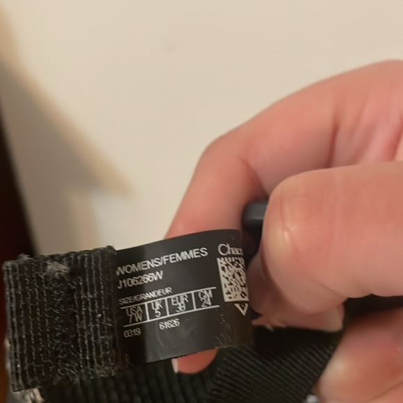 Women’s Chaco Sandals - Picture 6 of 8